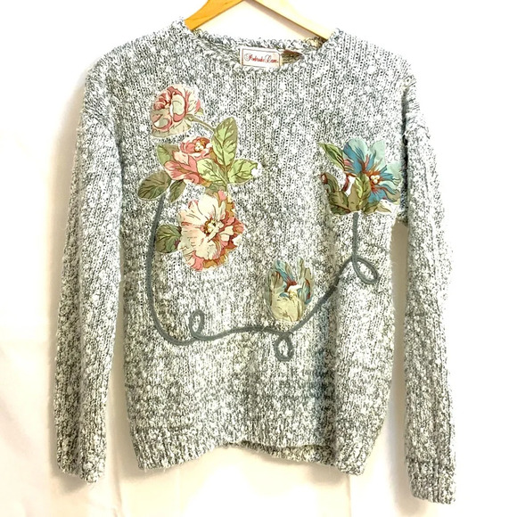 Vintage Penbrooke Lane Floral Sweater with Pearl Embellishment - size Medium - Picture 7 of 11